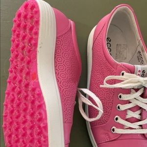 Ecco golf shoes-excellent cond.— size 9 but fit large. Fits like 9W or 9 1/2.